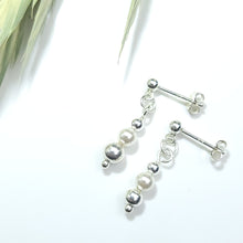 Load image into Gallery viewer, Sterling Silver 925 Silver Ball &amp; Fine Crystal Pearl Stud Earrings